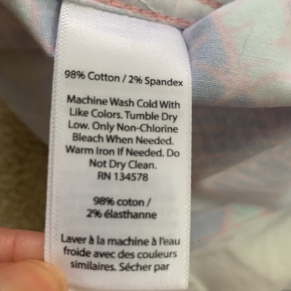 Vineyard Vines Shorts - Picture 10 of 11